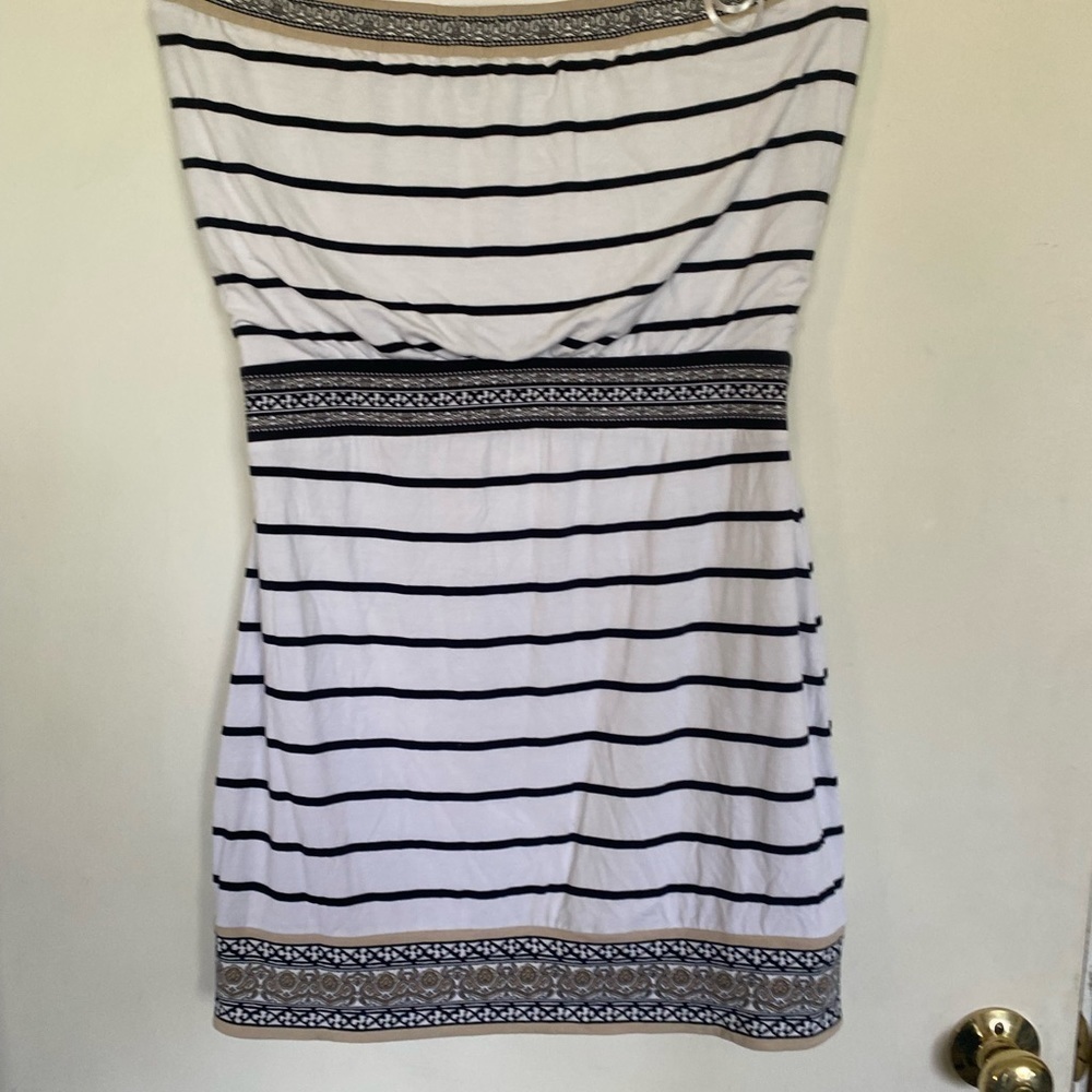 White House, Black market, small strapless mini dress - Picture 2 of 6